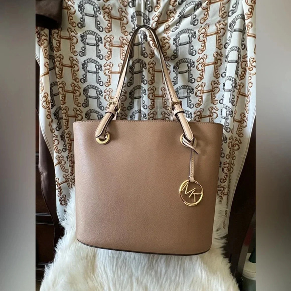 Michael Kors Tote - Picture 1 of 5